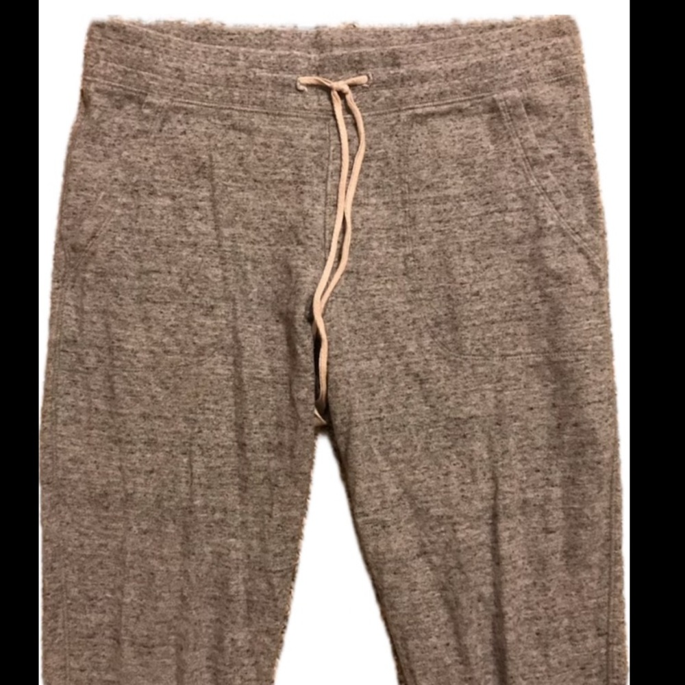 3/$15 Uniqlo Kids Joggers with Pockets - Picture 3 of 9